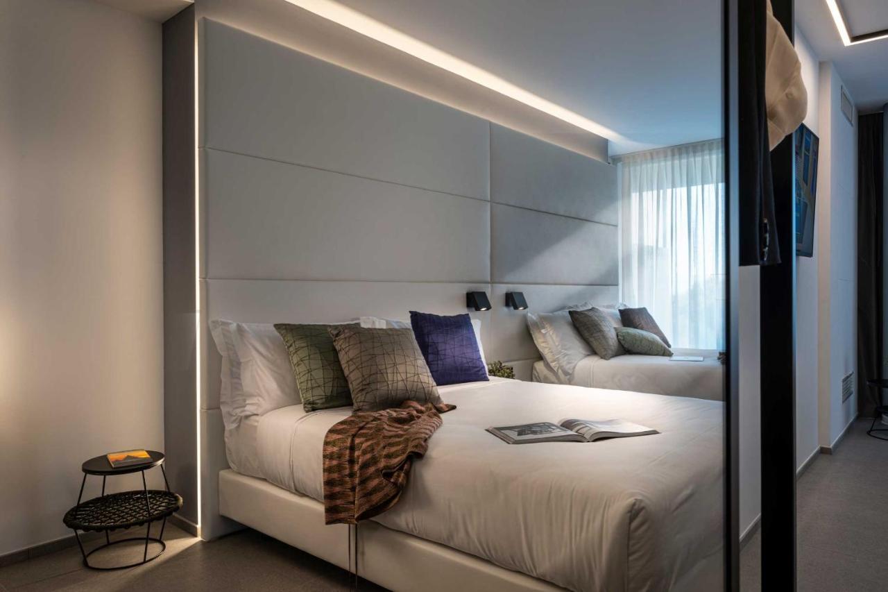 J44 Lifestyle Hotel Lido di Jesolo Luaran gambar A room at the hotel